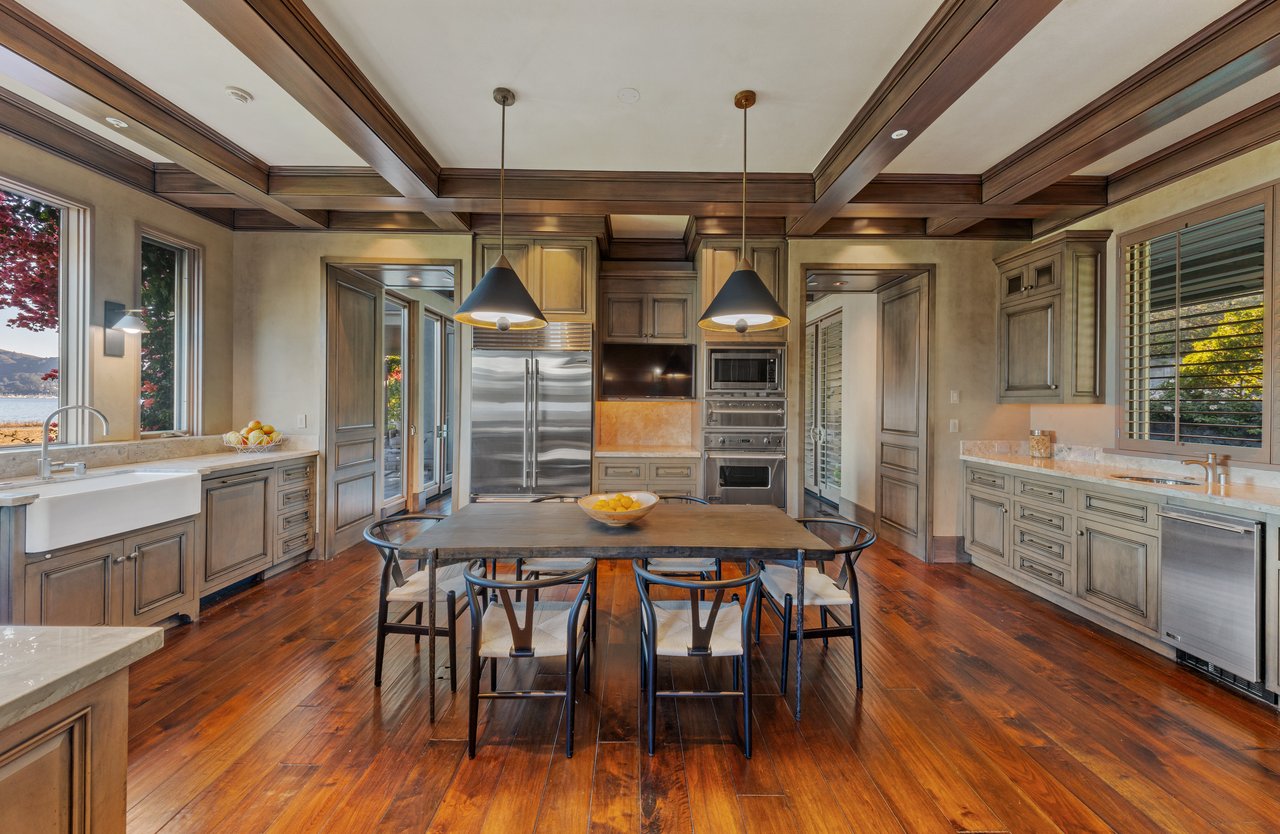 Captivating Luxury View Residence