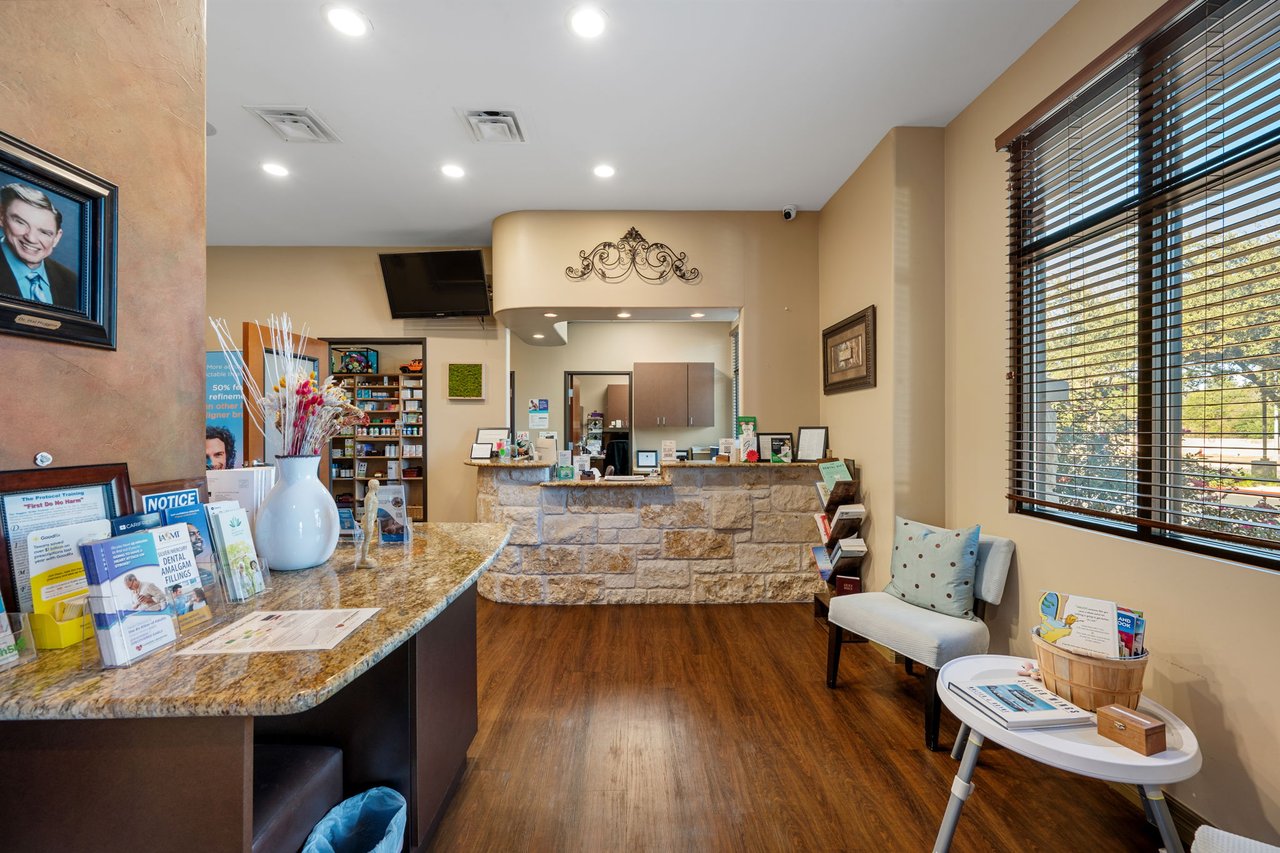 7215 Wyoming Springs