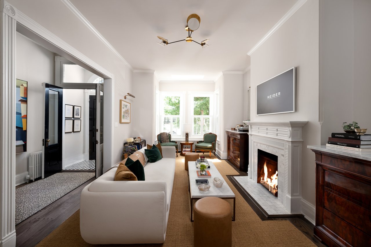 Hillyer Place NW