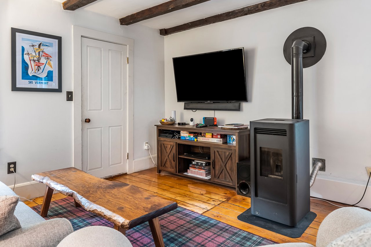 Old Farm 2 Bedroom Condo