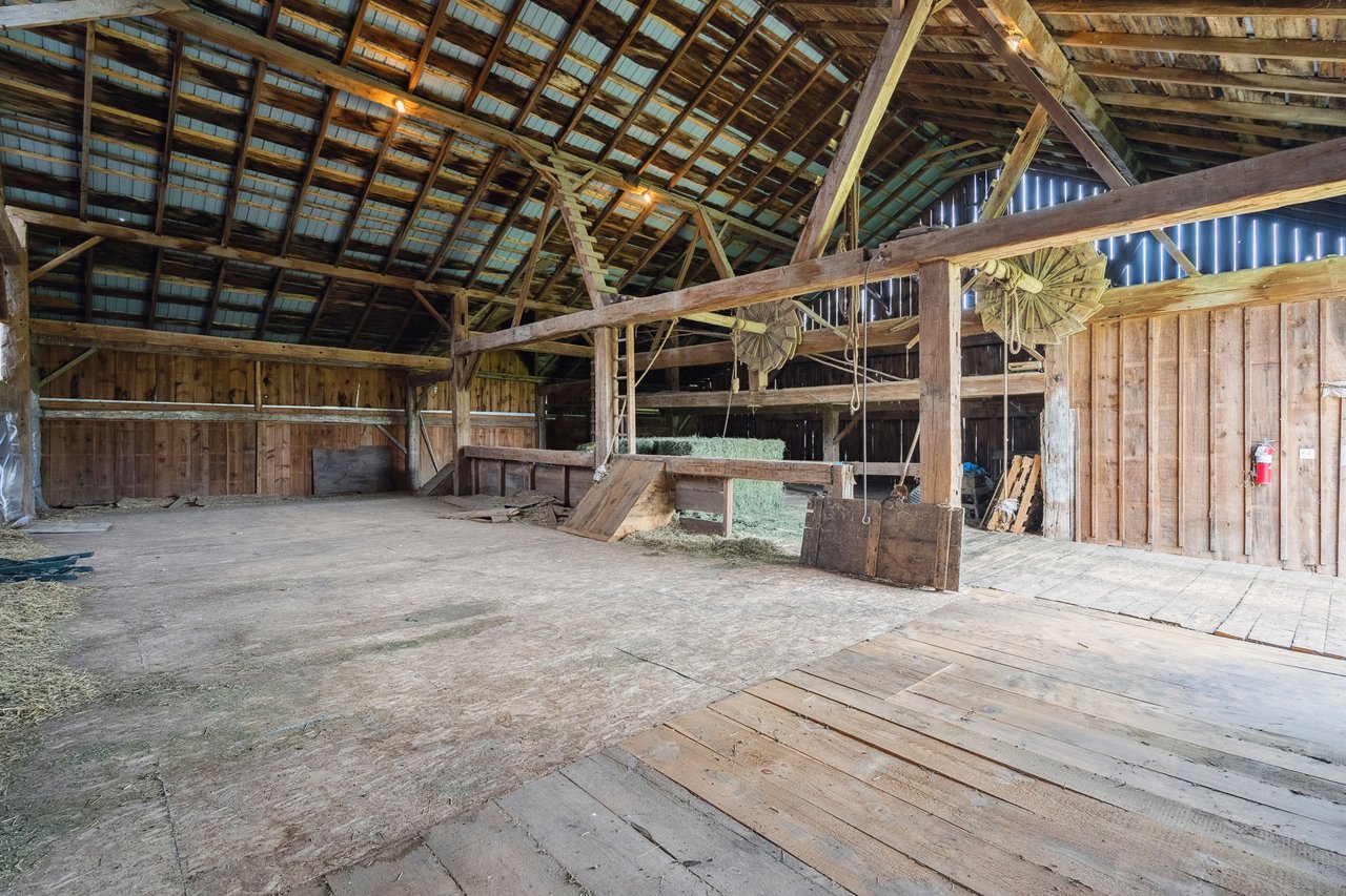 Extraordinary Equestrian Estate