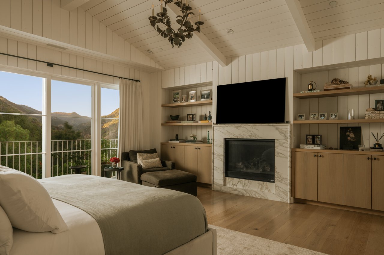 Brentwood Off-Market 