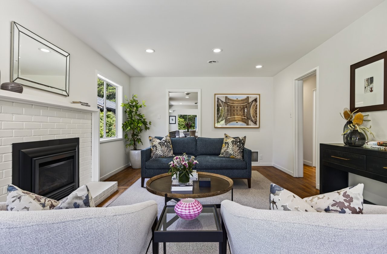 82 Shady Lane, Ross
