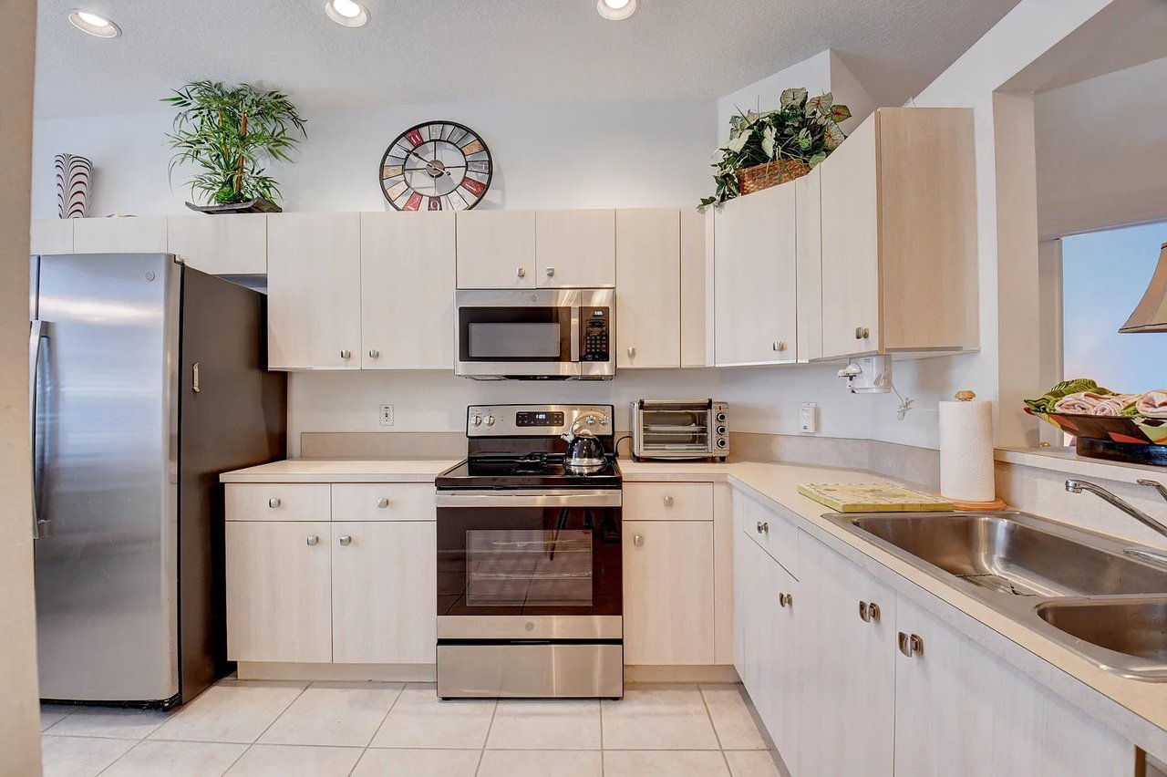 9720 S Crescent View Drive S