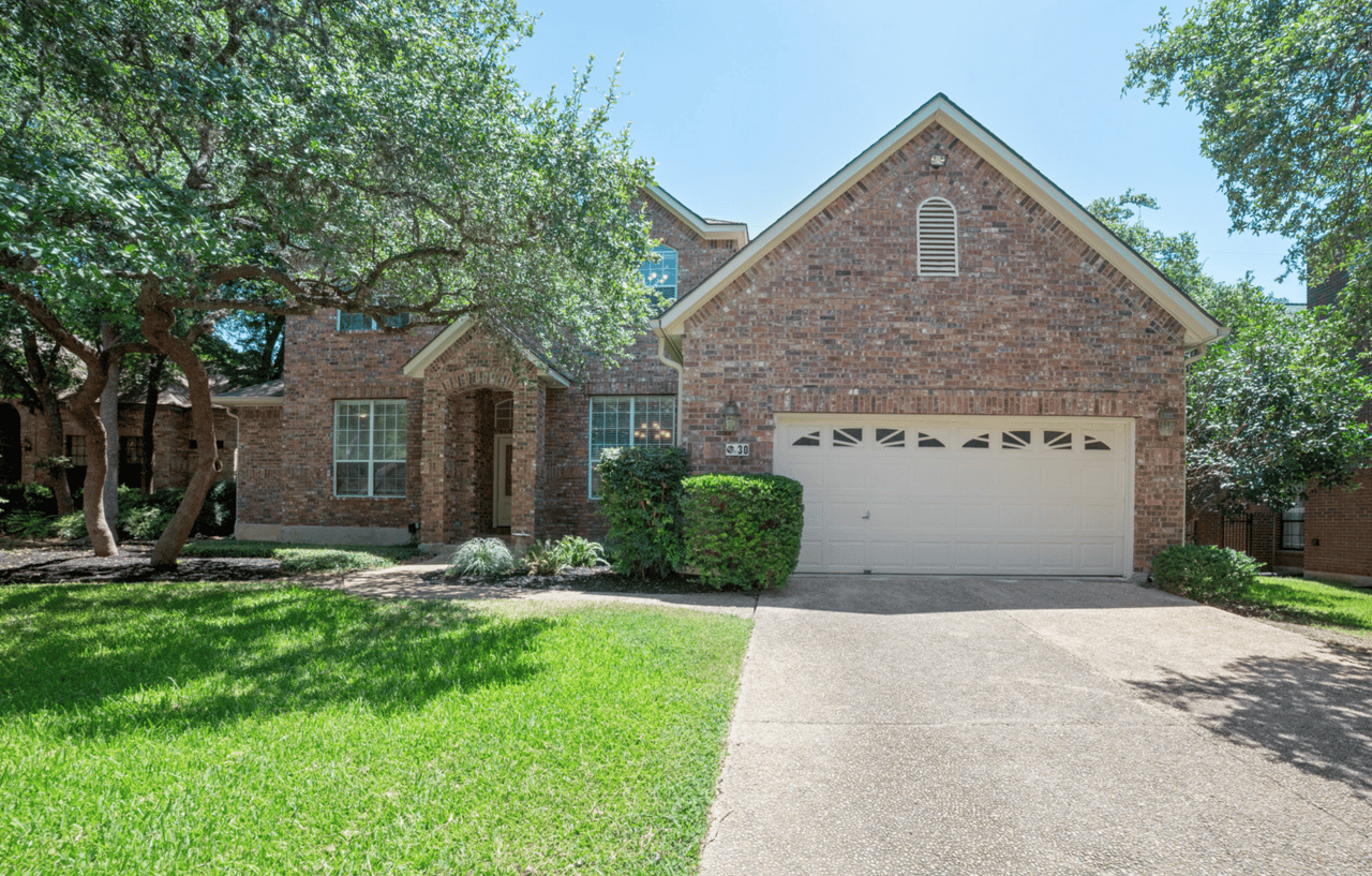 4 bedroom home in guard-gated community in San Antonio