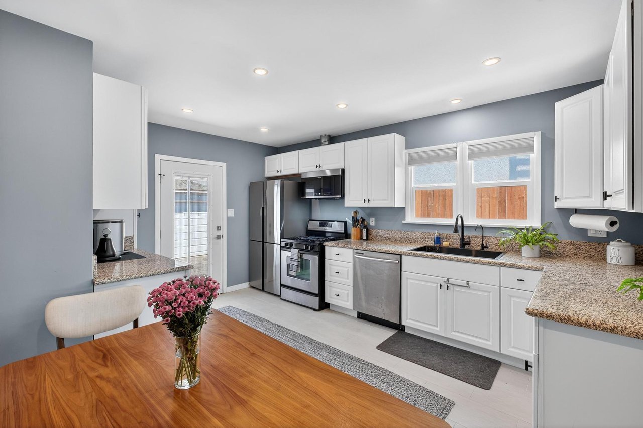 4813 W 130th Street