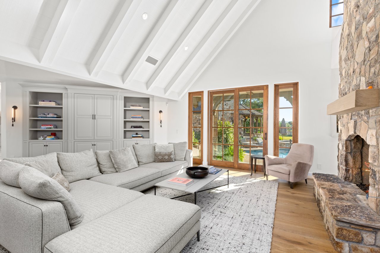 Regency Hills Estate
