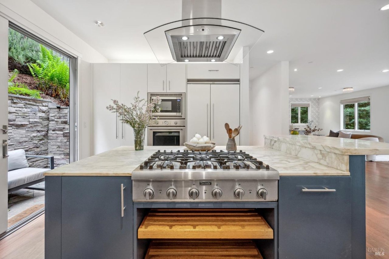 Stylish Mill Valley