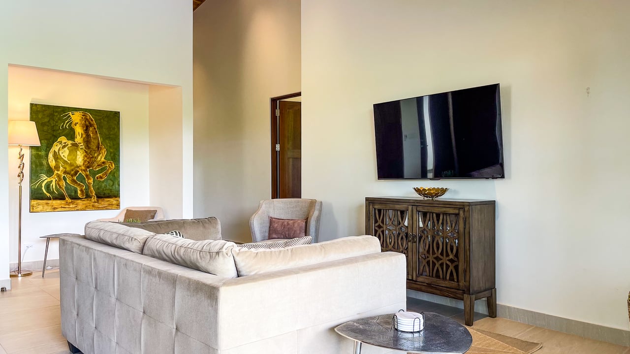 Gorgeous 2 Bedroom Villa with Mountain View