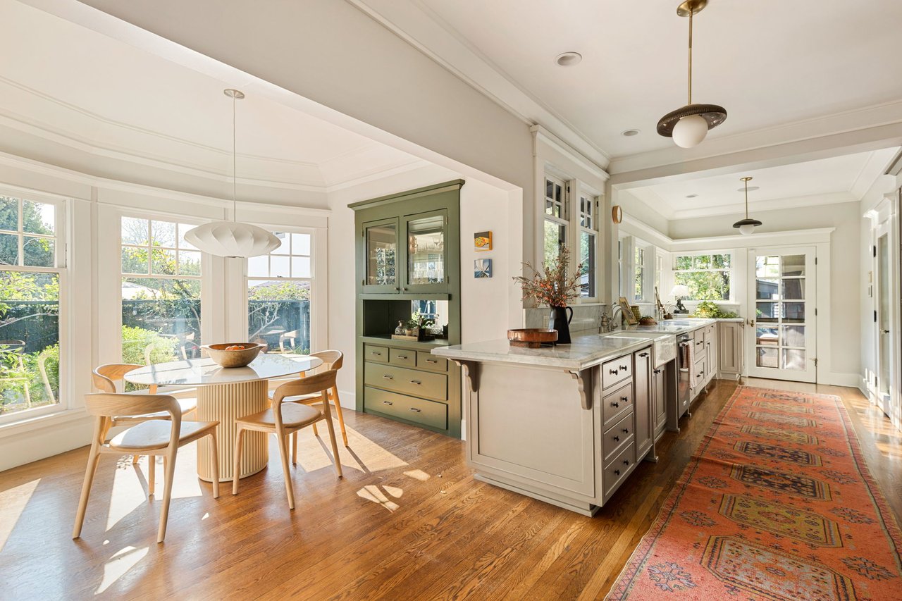 Timeless Craftsman. Larchmont Village