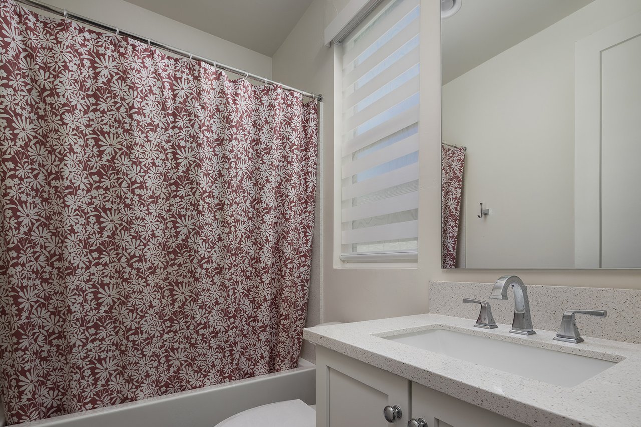 3548 E BLOOMFIELD Parkway