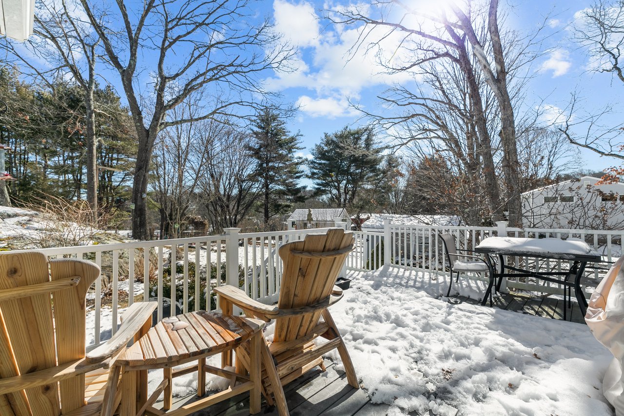 60 Knollwood Circle, North Kingstown, RI 02852