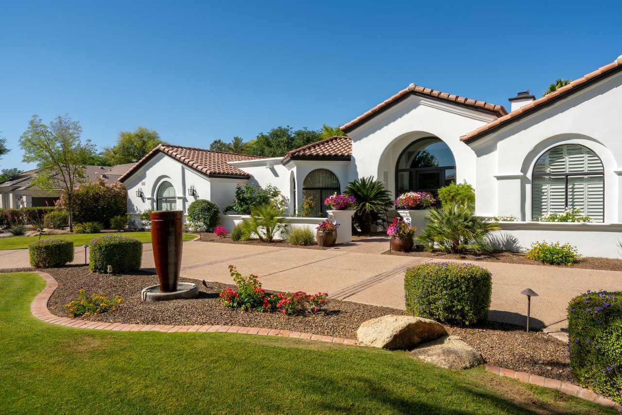 7115 E FOOTHILL Drive