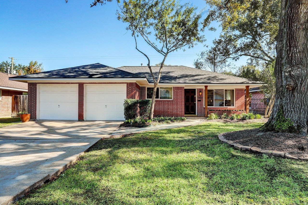 1830 Millwood Dr