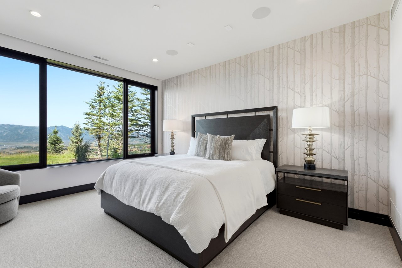 Top-of-Promontory Architectural Estate — Furnished & Turnkey - Front-Row Mountain Views