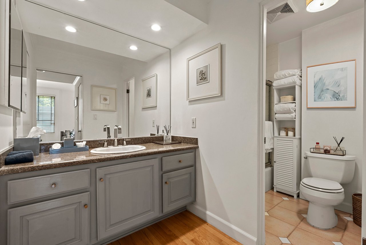 12115 San Vicente Blvd Unit: 111, Brentwood 