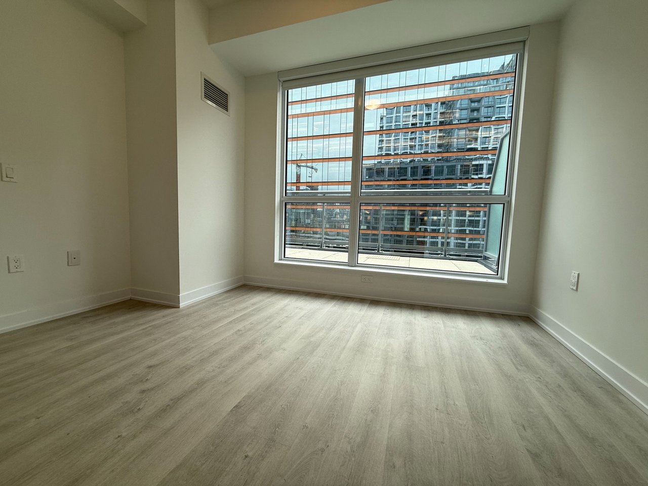 15 Richardson Street S 618