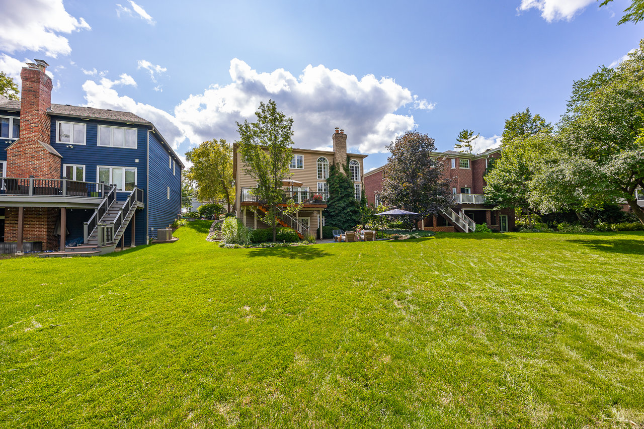 1950 Elmore Ave, Downers Grove