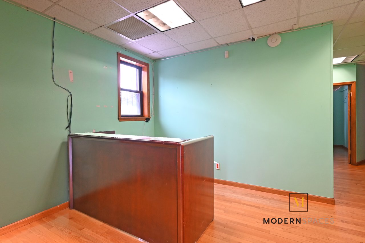 38-31 Crescent Street 2nd Floor