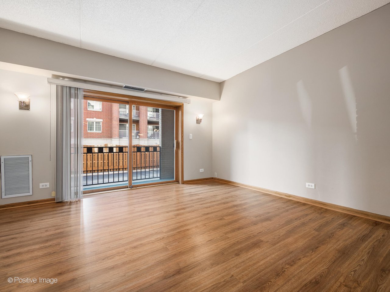 7410 W Lawrence Ave Unit 115