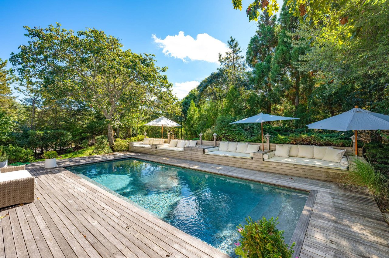 33 Bayberry Lane, Amagansett
