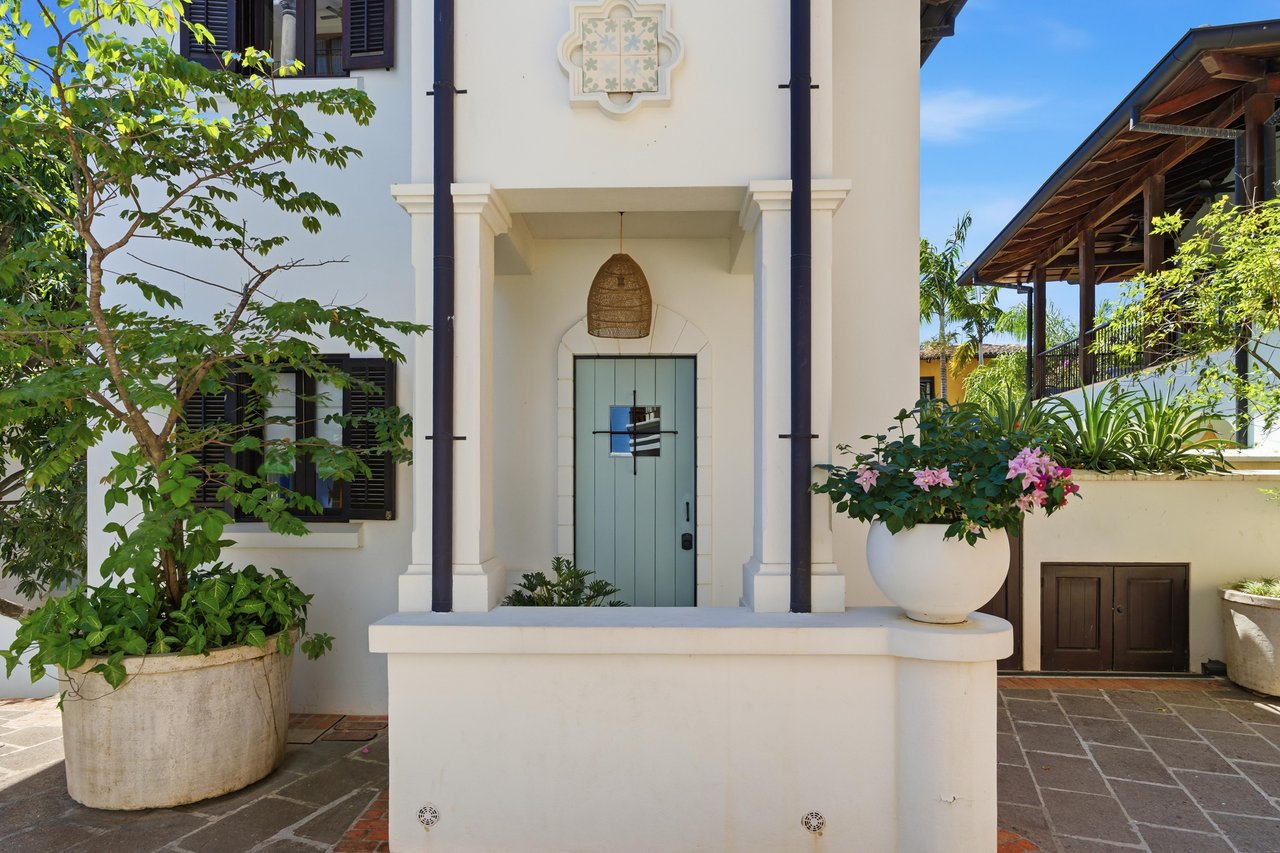 18 Calle La Ronda | Where Everyday Feels Like a Holiday