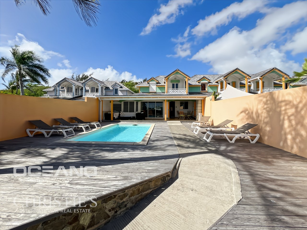 EXCLUSIVITE - 3 bedroom - swimming pool - 5' from the beach - OCEANO Christie's International Real Estate