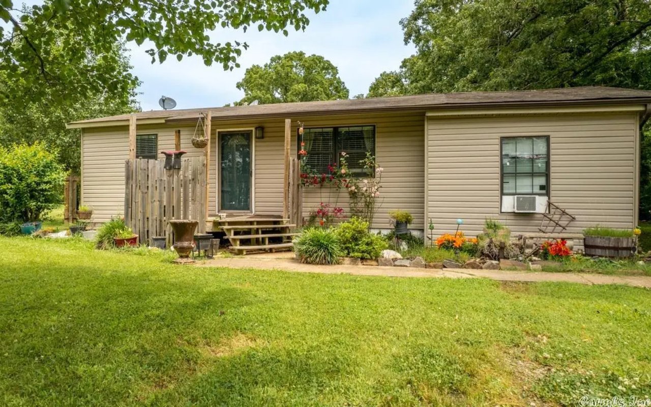 288 Woodlawn Rd