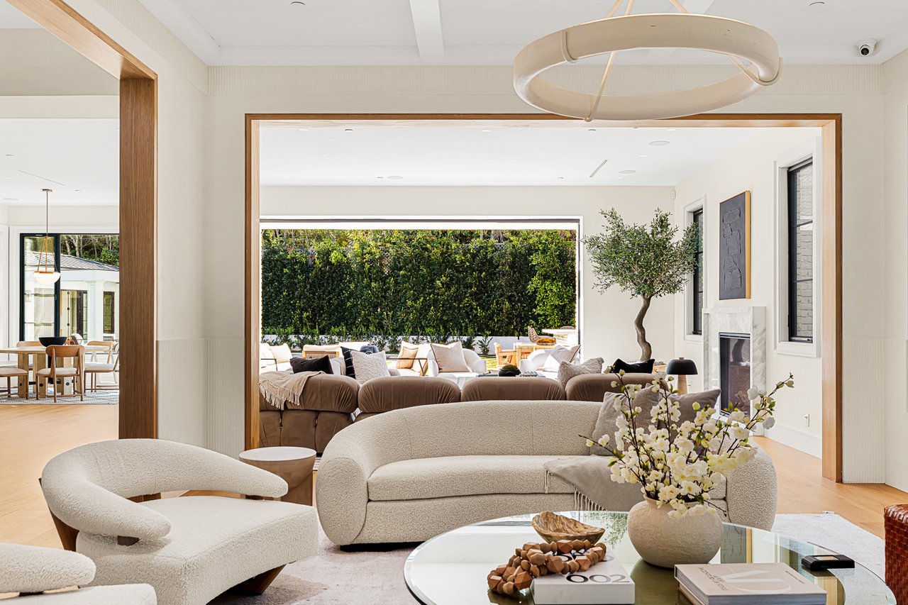 415 N Cliffwood Ave, Brentwood