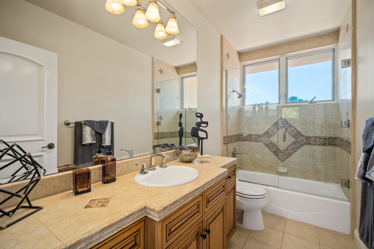 41555 Avenida Conchita