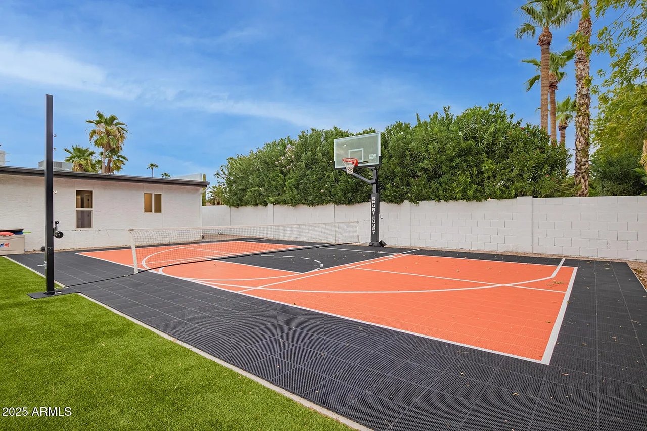 5839 E VOLTAIRE Avenue, Scottsdale