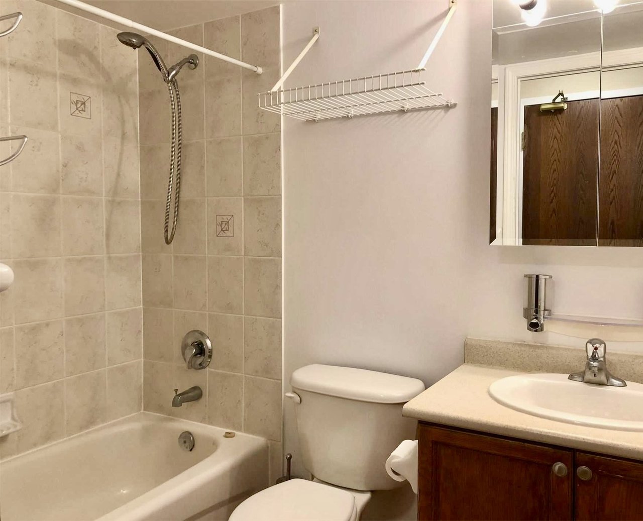 39 Oneida Crescent PH6