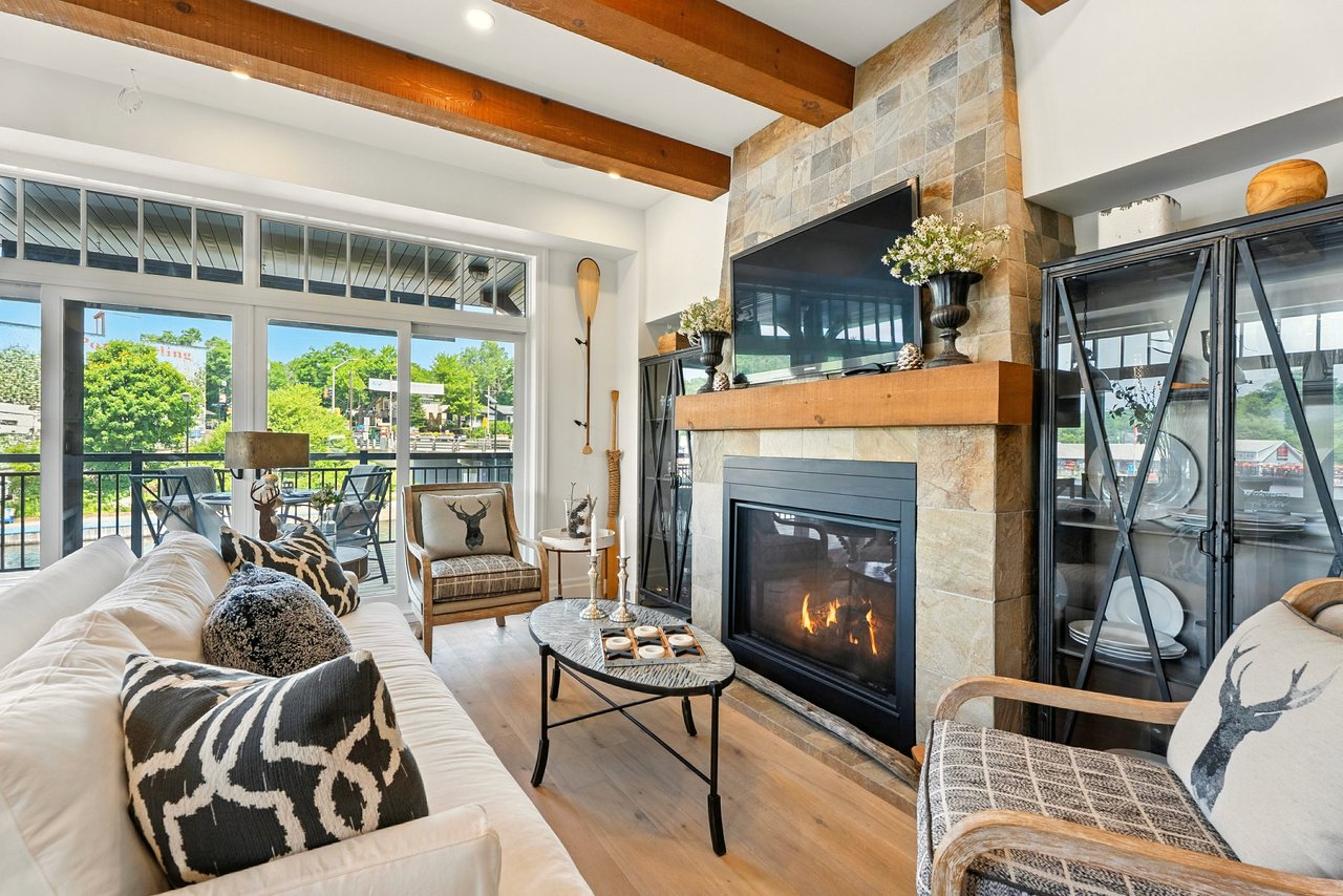 #205 - 97C JOSEPH STREET