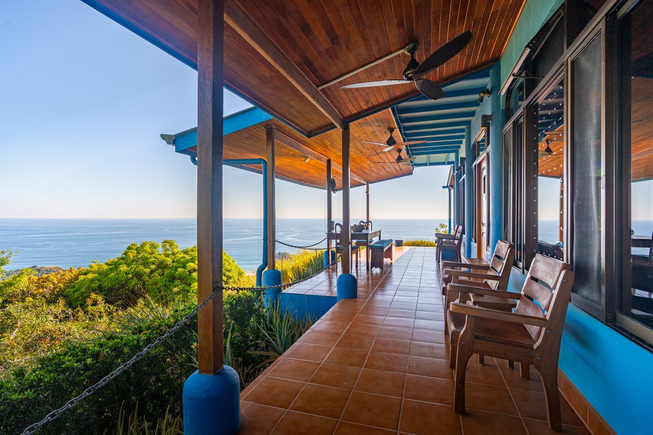Casa Vista Harmonia, Legendary Ocean Views and Sustainable Living!