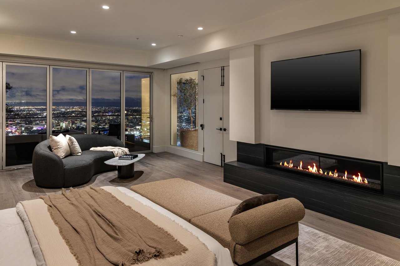 8572 Hillside Ave, Sunset Strip