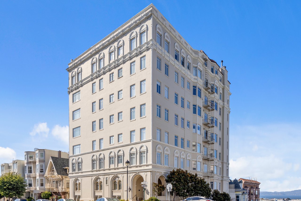 2100 Green Street Penthouse