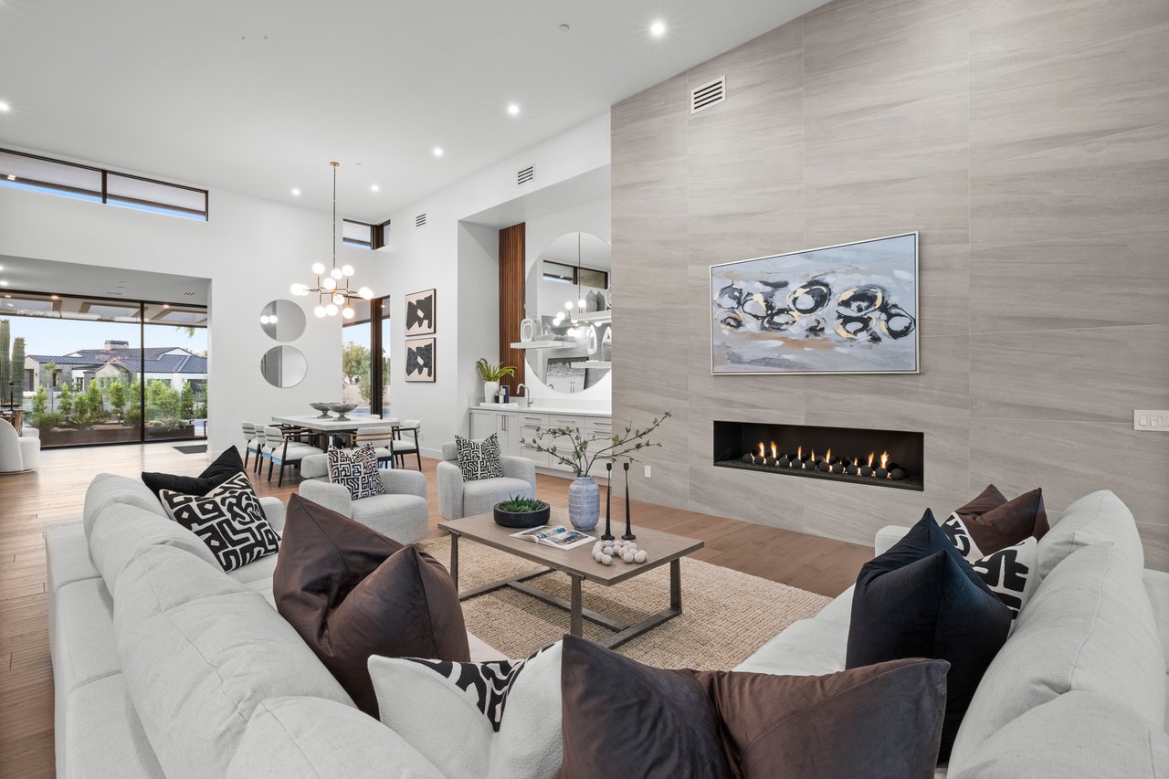 9012 N 53rd St, Paradise Valley, AZ 85253