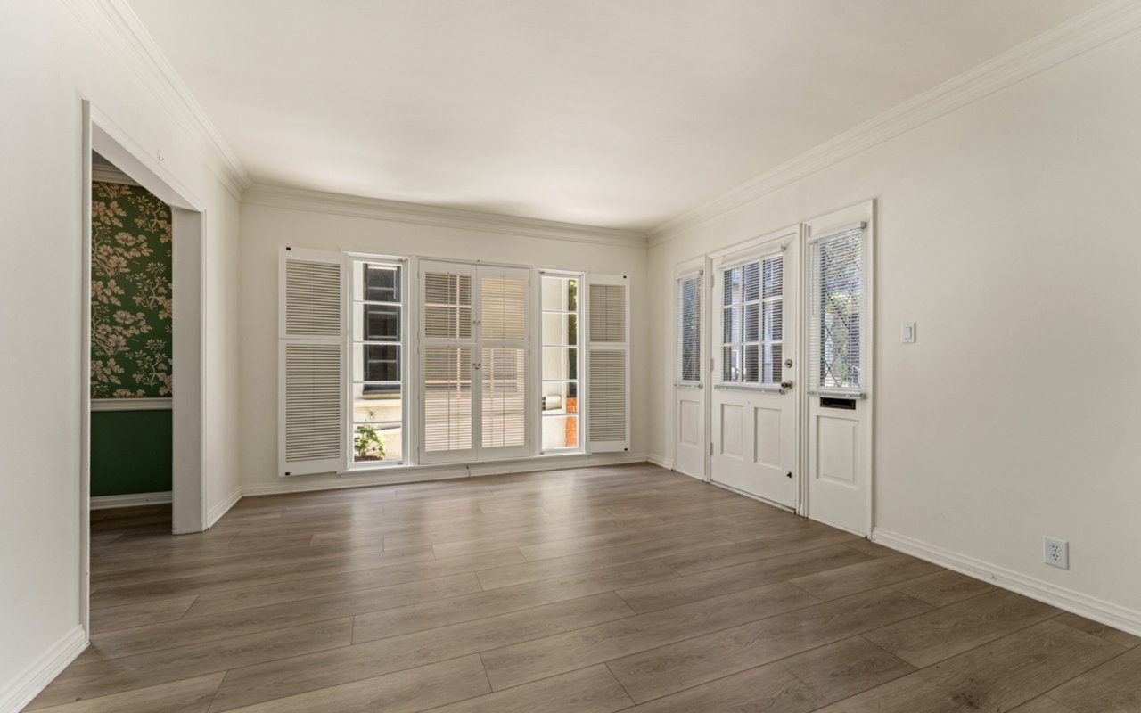 1235 S Beverly Glen Boulevard