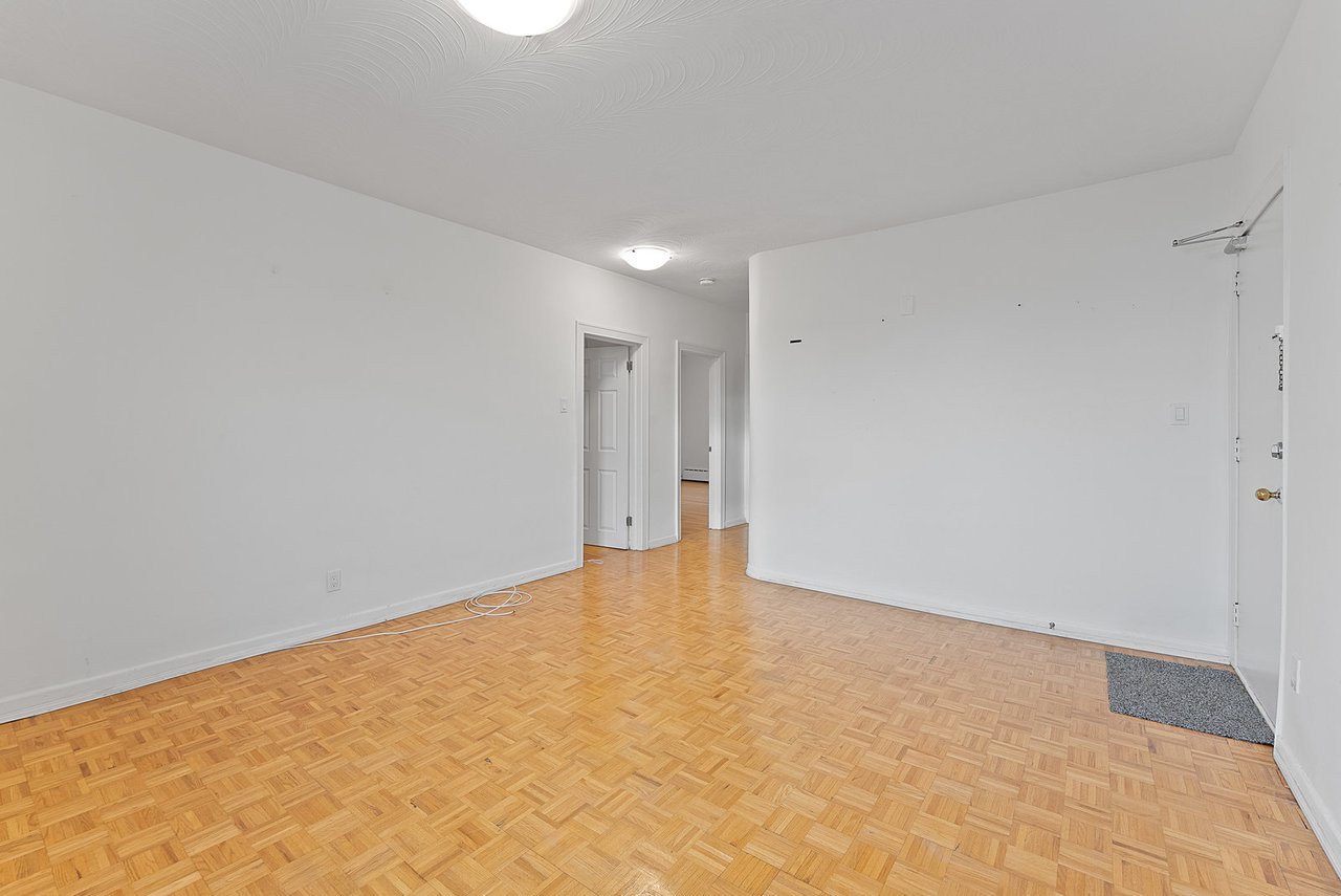 5 Crang Avenue Unit: 2