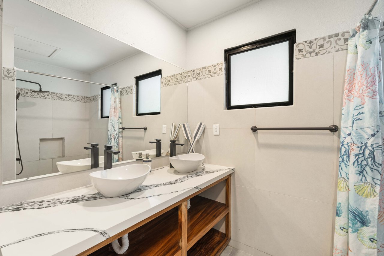 Casa El Coco | Modern Beach Retreat Steps from the Sand in Palm Beach Estates