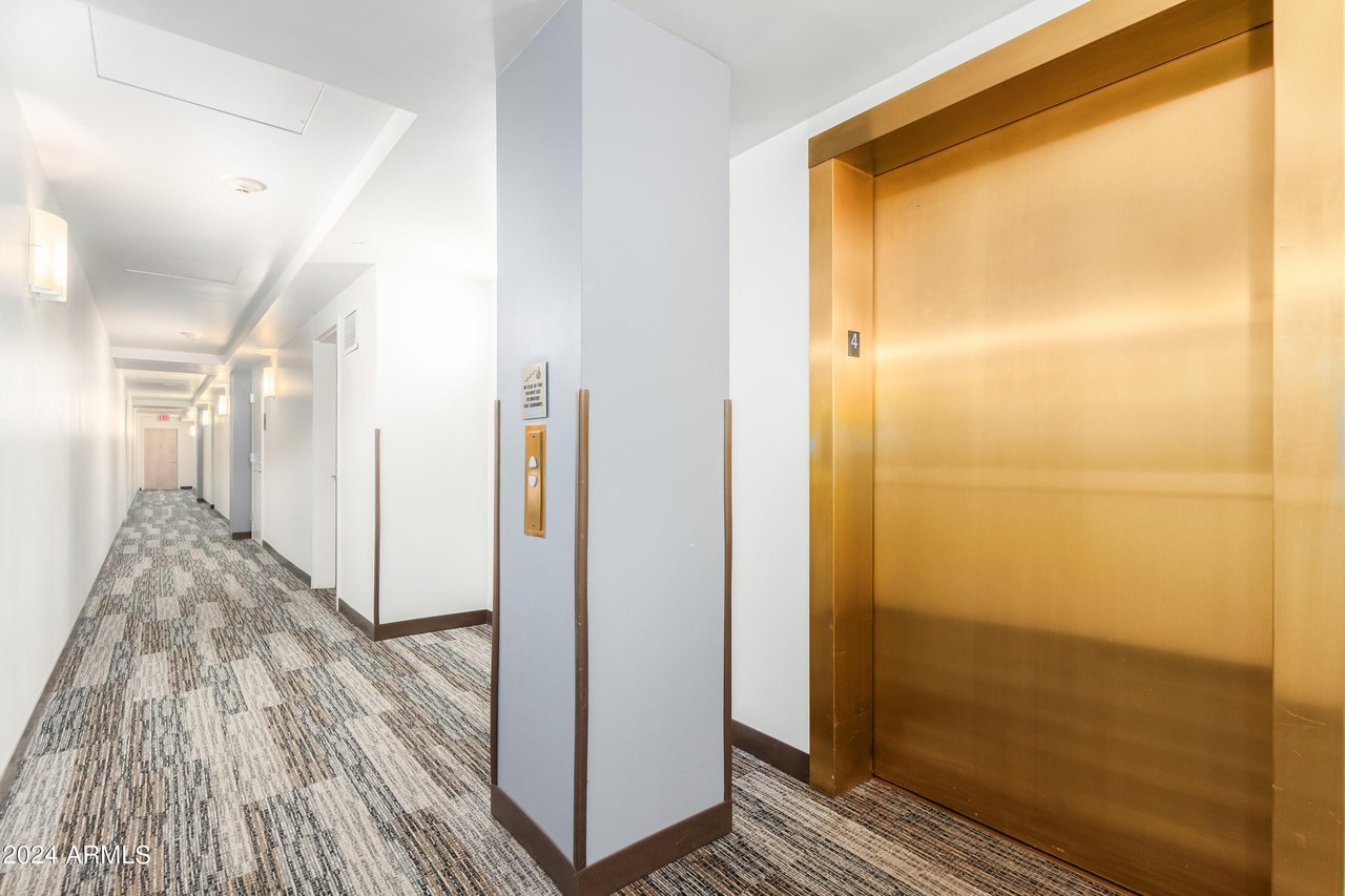 7137 E Rancho Vista Dr, #4005