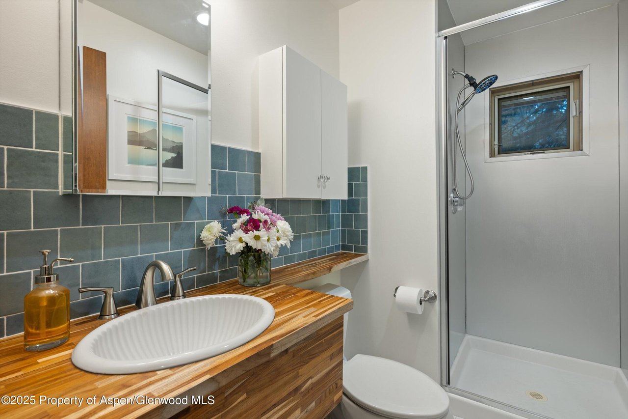 805 Pinon Dr, #1
