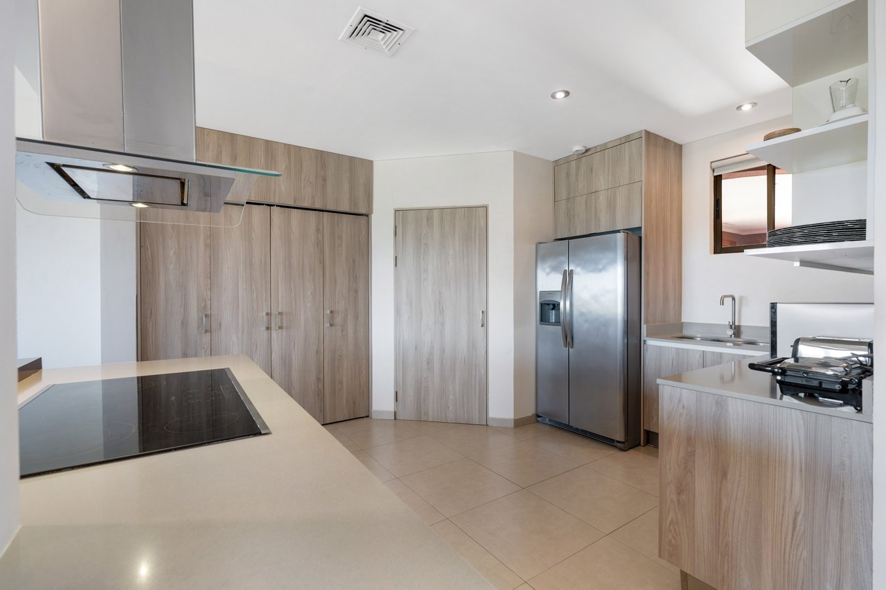 Bougainvillea Penthouse 4315 | Ocean-View 3BR in Reserva Conchal
