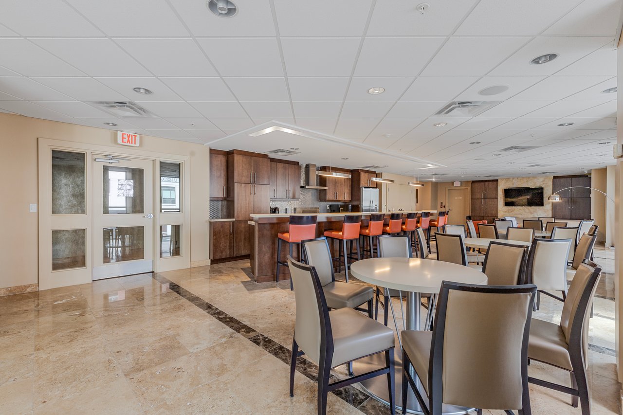 360 Pearl Street #201