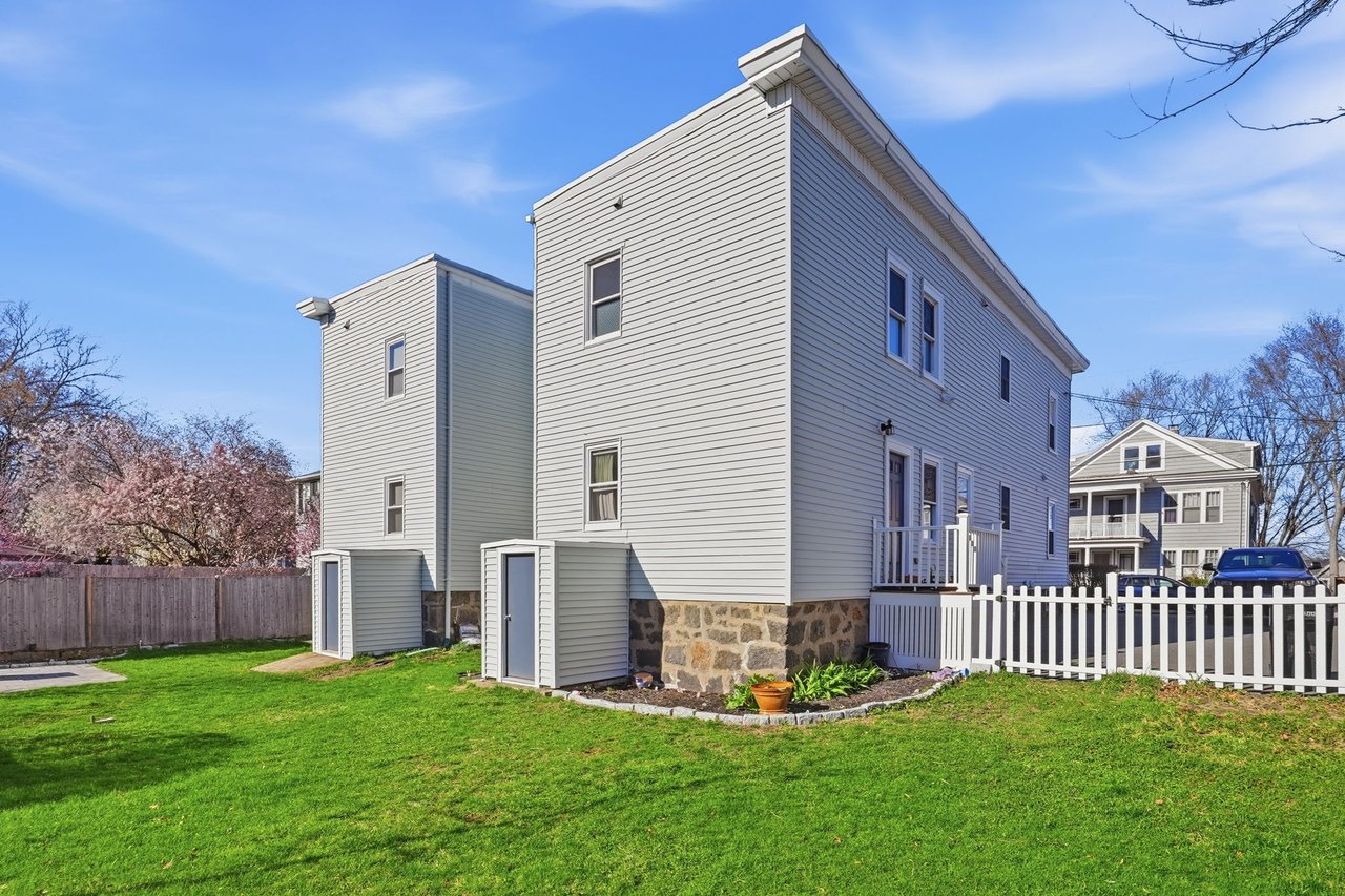 18 Phelps St #1 Salem, MA 