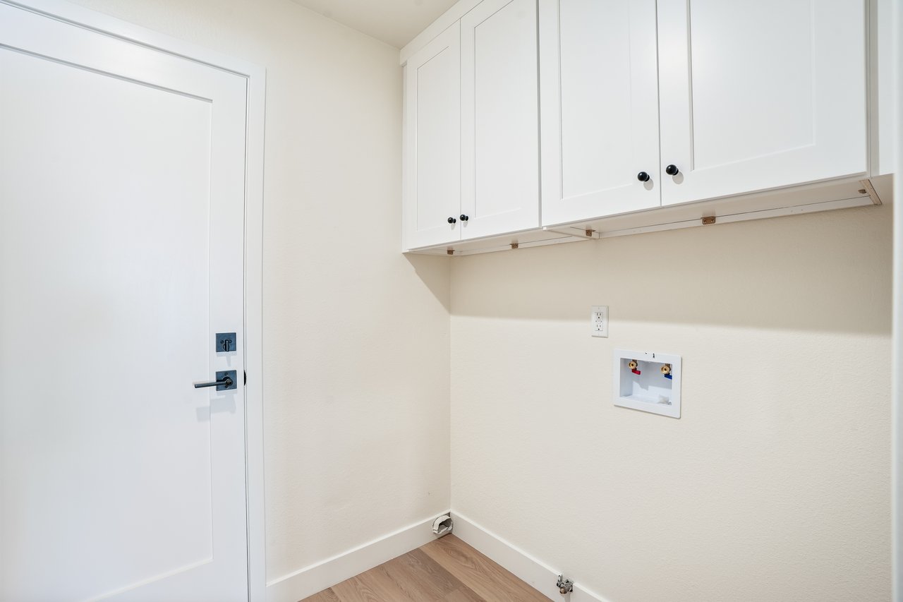 25802 Sycamore Ln, Laguna Hills, CA 92653