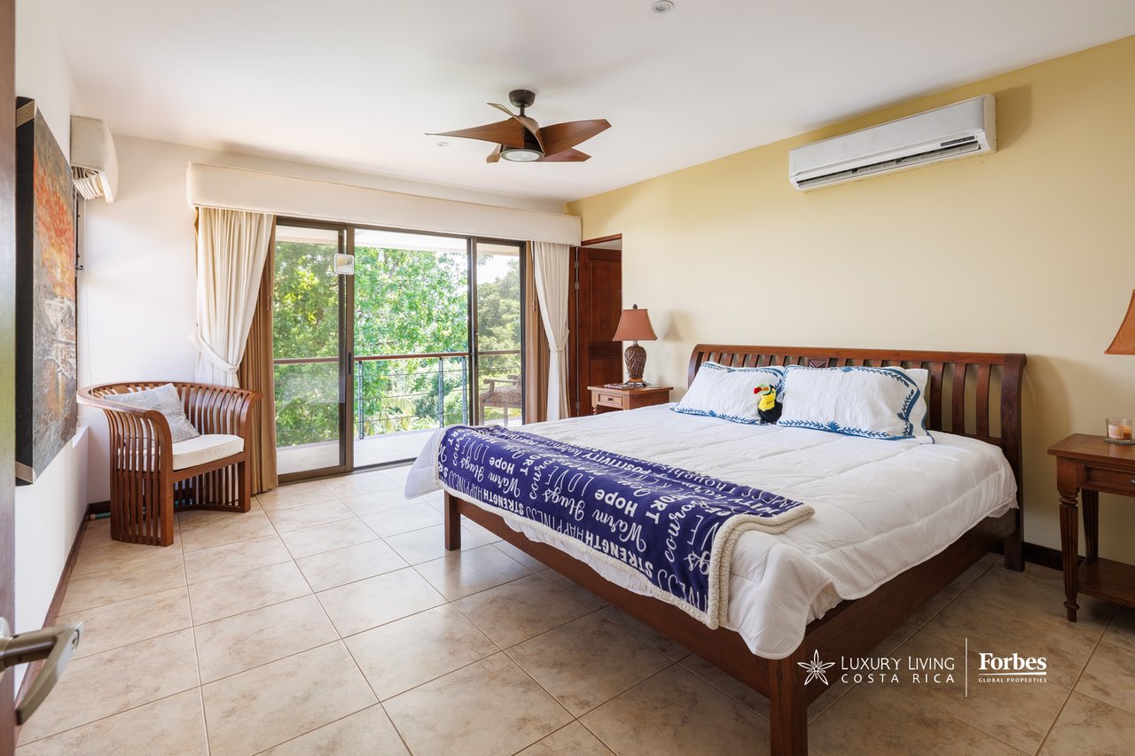 21473 - House with 4 bedrooms, pool, gardens and sea view, Esterillos Beach