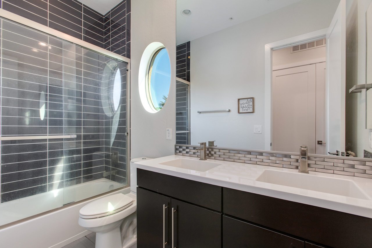 6565 E Thomas Rd. #1142