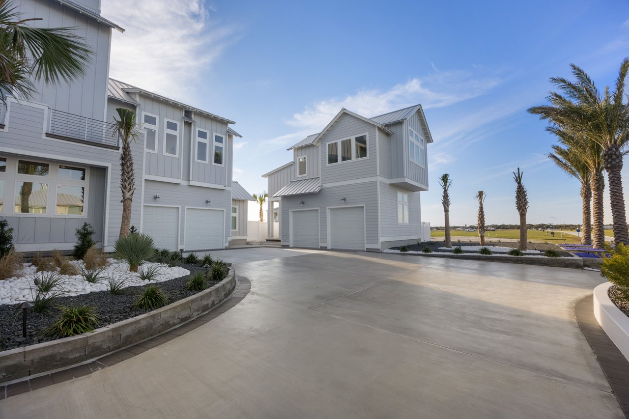 White Label - 305 Estes Drive