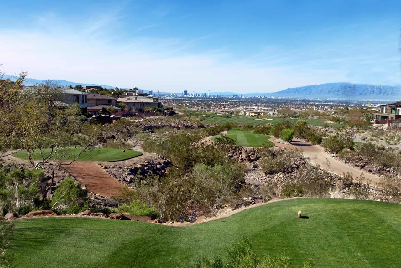 How do MacDonald Highlands properties compare in holding their value to Ascaya and Anthem Country Club?